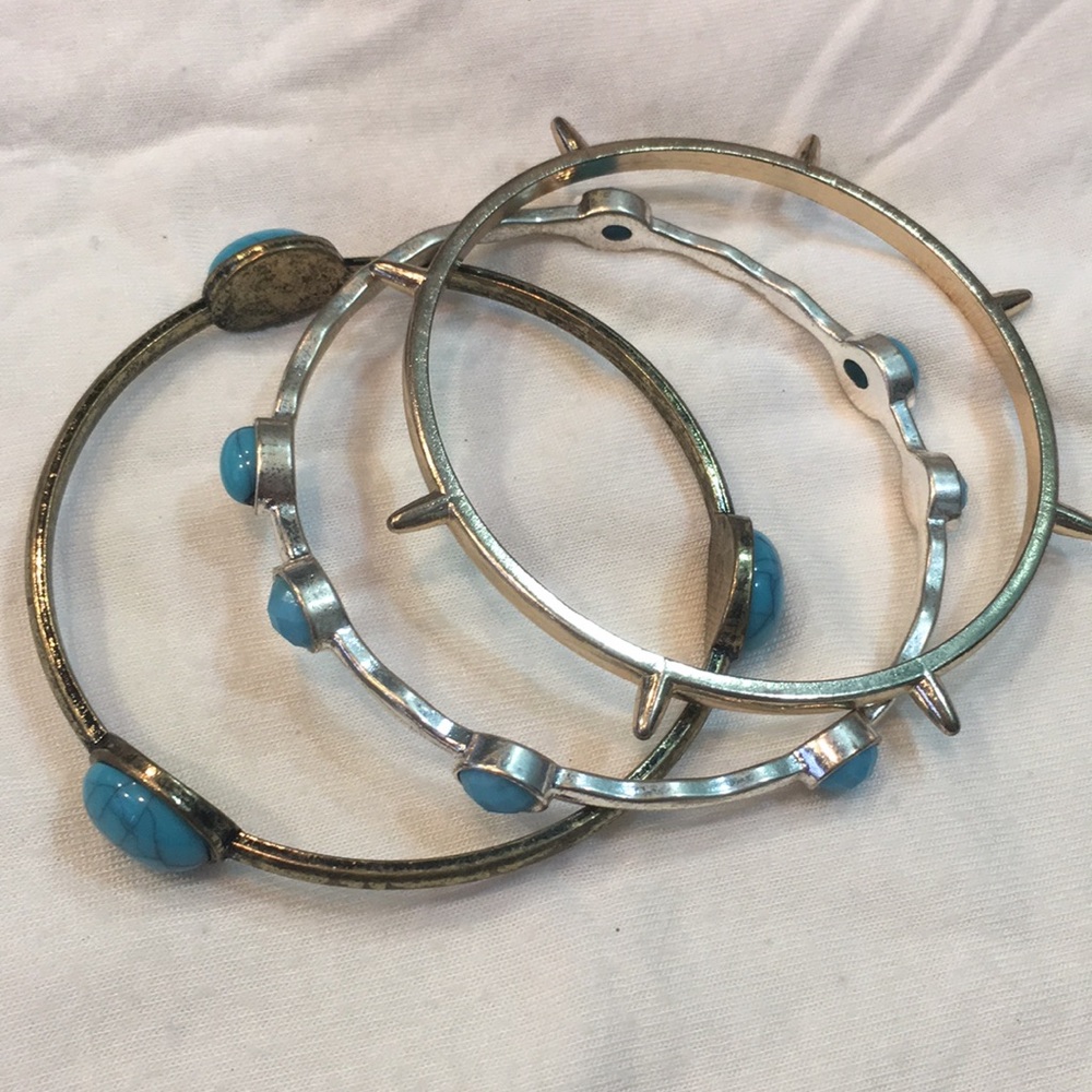 Bangles 🌺🌺 - Picture 2 of 3